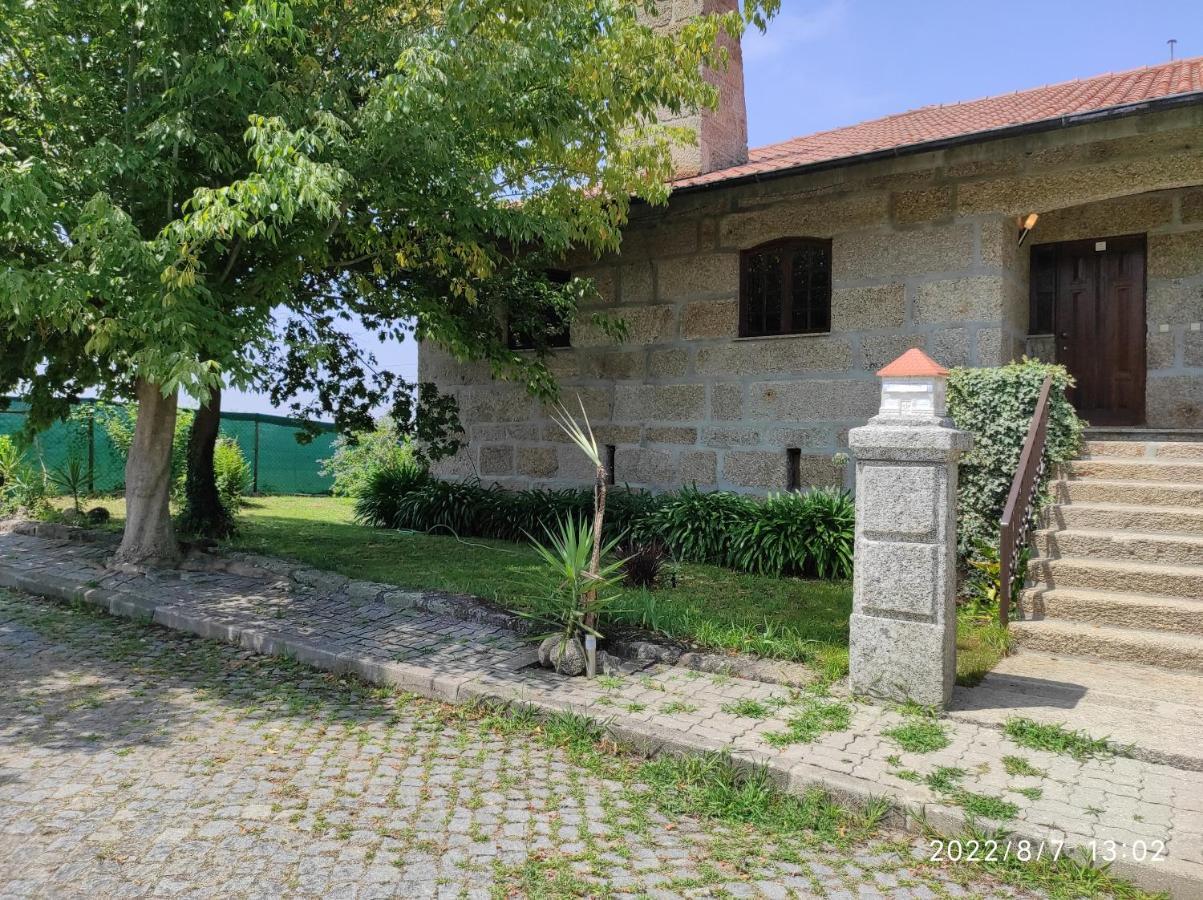 Quinta De Carvalhal - Casa De Campo กิมาไรส์ ภายนอก รูปภาพ