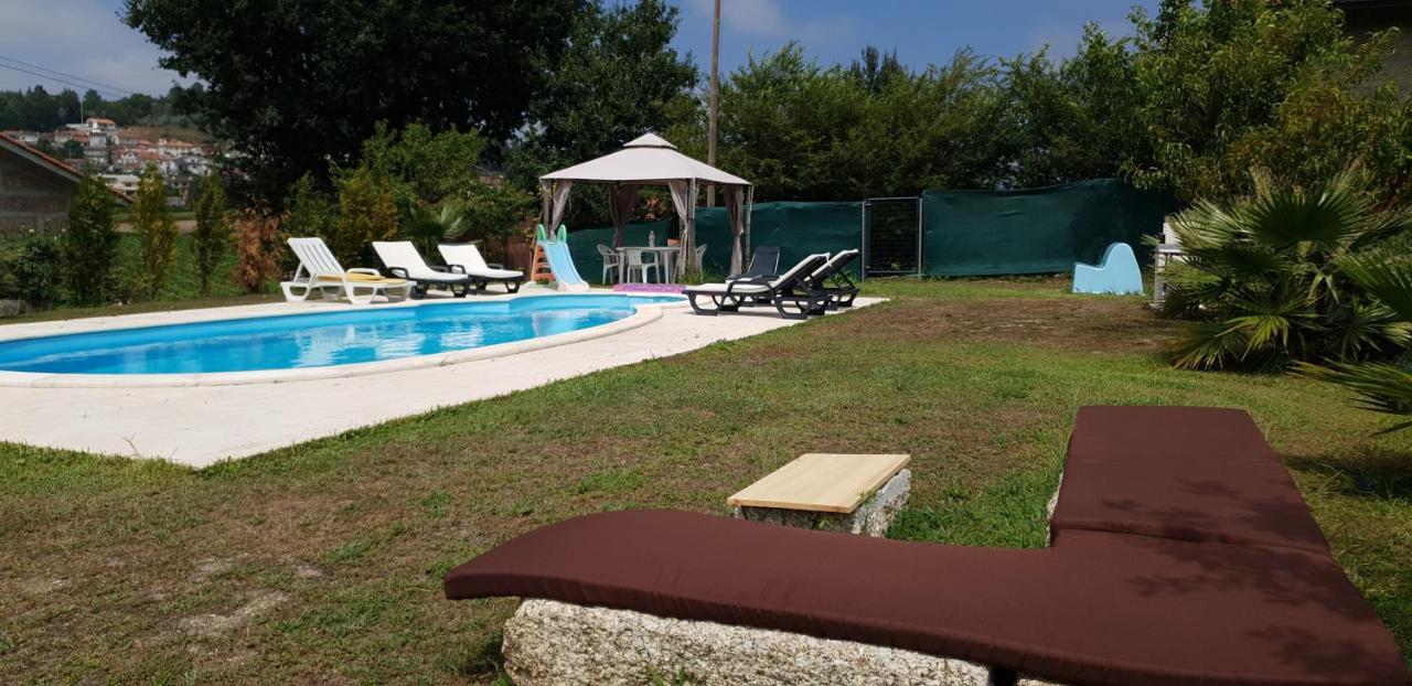 Quinta De Carvalhal - Casa De Campo กิมาไรส์ ภายนอก รูปภาพ