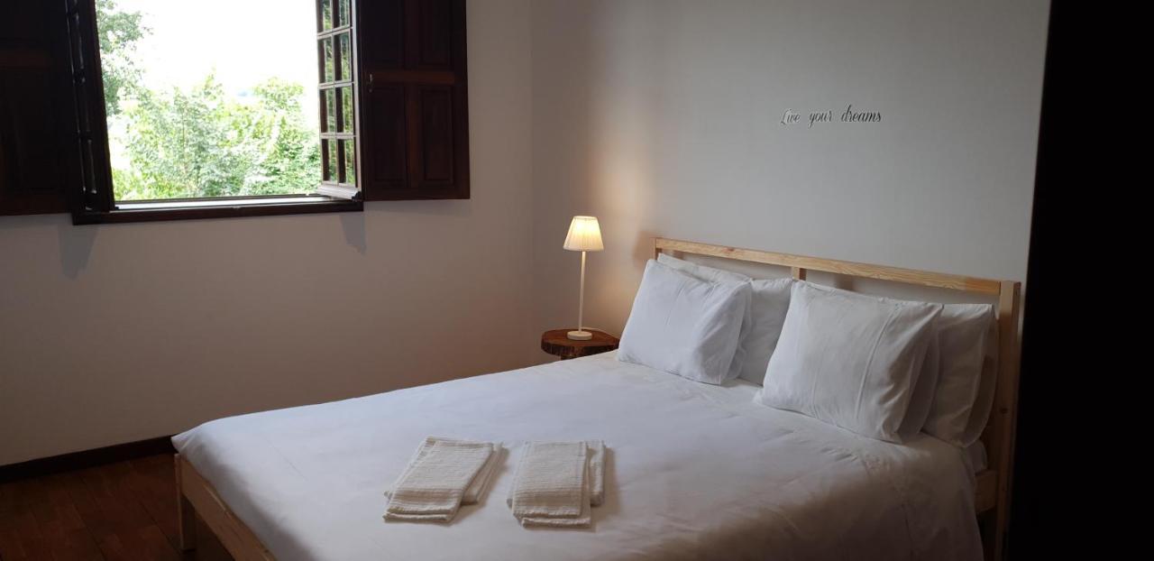 Quinta De Carvalhal - Casa De Campo กิมาไรส์ ภายนอก รูปภาพ