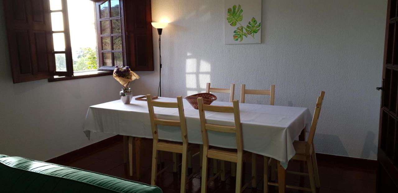 Quinta De Carvalhal - Casa De Campo กิมาไรส์ ภายนอก รูปภาพ